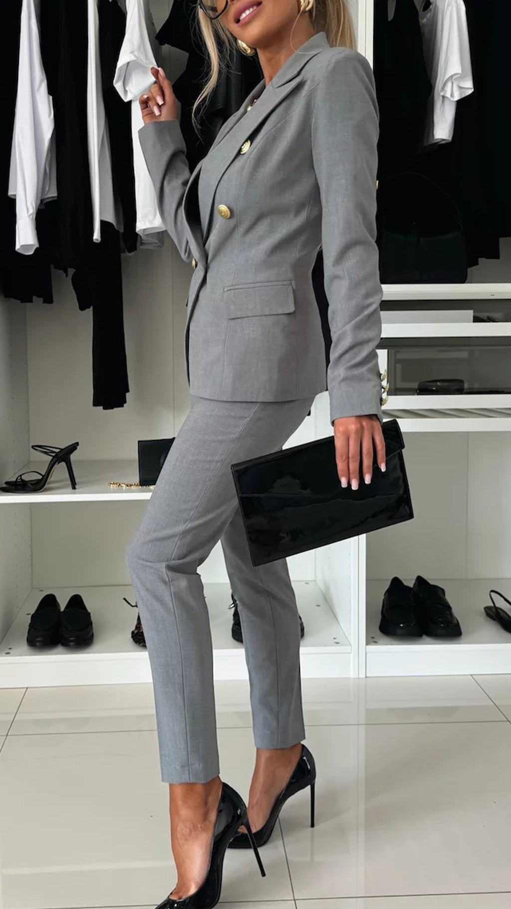 Costume élégant à revers et manches longues pour femmes